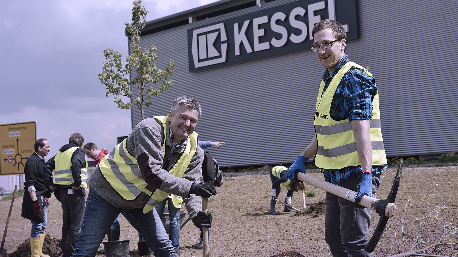 Zrównoważony rozwój w KESSEL - stworzenie naszego sadu łąkowego